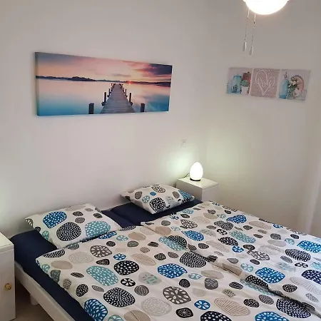 Playa Del Duque In 1st Sea Line Directly On The Beach, Heated Pool, Wifi, Balcony *